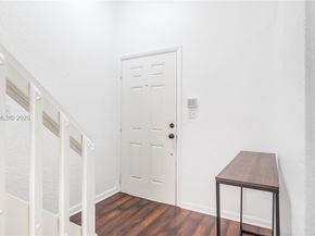 20820 San Simeon Way 24G, Miami FL 33179