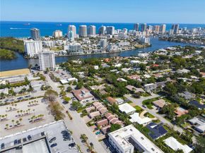 2520 NE 9th St, Fort Lauderdale FL 33304