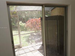 10722 La Placida Dr 9B2, Coral Springs FL 33065