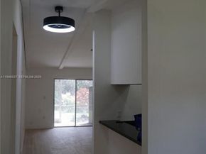 10722 La Placida Dr 9B2, Coral Springs FL 33065
