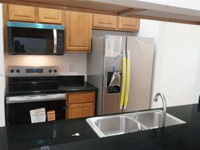 10722 La Placida Dr 9B2, Coral Springs FL 33065