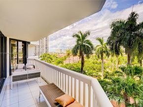 2000 Island Blvd 710, Aventura FL 33160