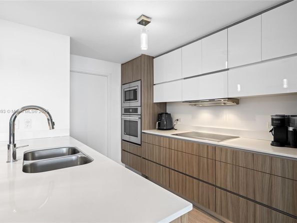 600 NE 27th St 1803, Miami FL 33137