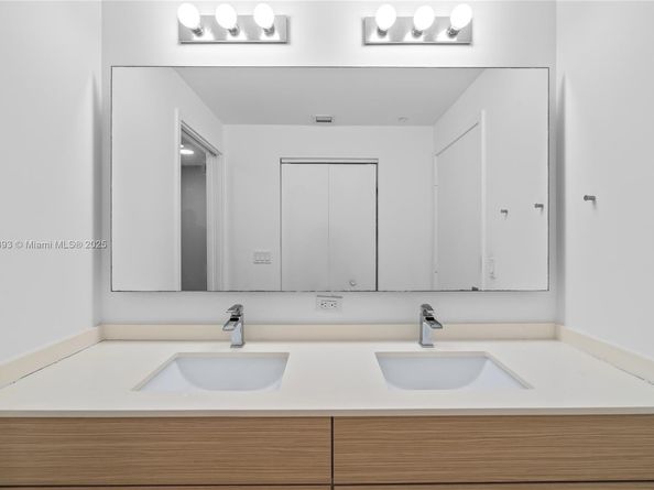 600 NE 27th St 1803, Miami FL 33137