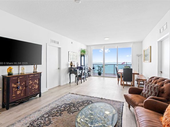 600 NE 27th St 1803, Miami FL 33137
