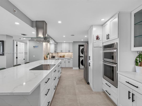 3200 Port Royale Dr N 2011, Fort Lauderdale FL 33308