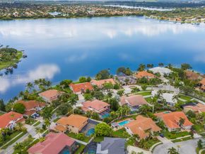 1411 NW 179th Ave, Pembroke Pines FL 33029