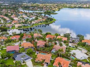 1411 NW 179th Ave, Pembroke Pines FL 33029