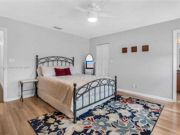 1411 NW 179th Ave, Pembroke Pines FL 33029