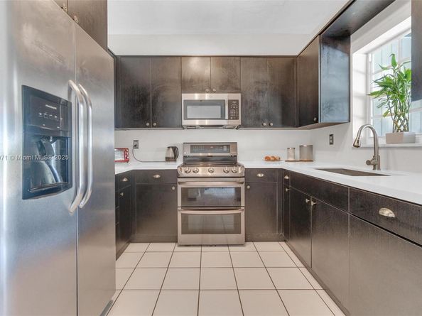 1371 NW 198th St, Miami Gardens FL 33169