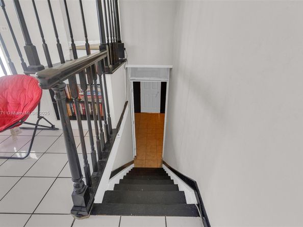 1371 NW 198th St, Miami Gardens FL 33169
