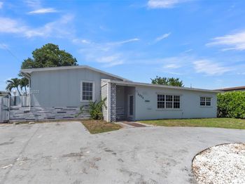 1371 NW 198th St