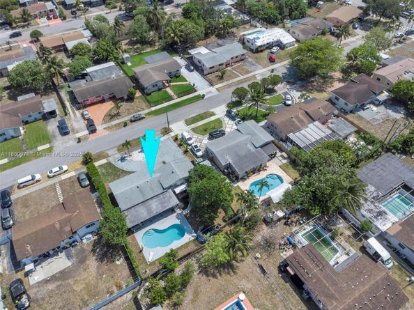 1371 NW 198th St, Miami Gardens FL 33169