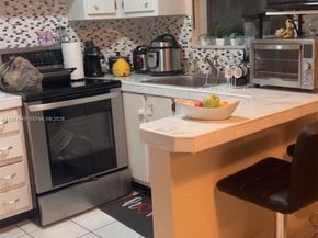 900 Tallwood Ave 206, Hollywood FL 33021