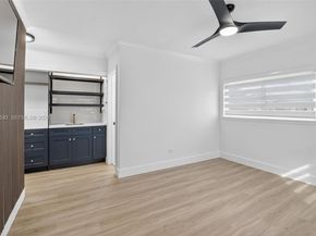 730 N 72nd Way, Hollywood FL 33024