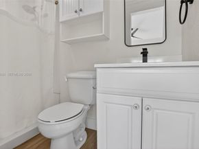 730 N 72nd Way, Hollywood FL 33024