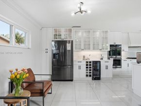 11920 NW 31st Pl, Sunrise FL 33323