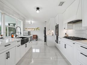11920 NW 31st Pl, Sunrise FL 33323