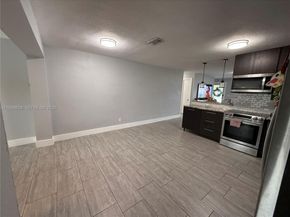 5280 SW 92nd Ter, Cooper City FL 33328