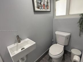 5280 SW 92nd Ter, Cooper City FL 33328