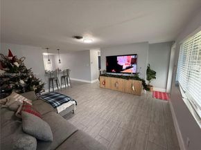 5280 SW 92nd Ter, Cooper City FL 33328