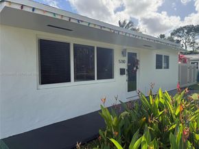 5280 SW 92nd Ter, Cooper City FL 33328