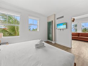 1060 Ocean Dr D302, Miami Beach FL 33139