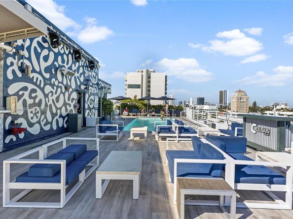 1060 Ocean Dr D302, Miami Beach FL 33139