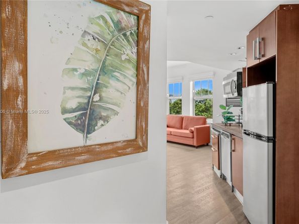 1060 Ocean Dr D302, Miami Beach FL 33139