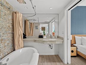 1060 Ocean Dr D302, Miami Beach FL 33139