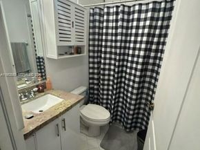 14212 SW 121st Pl 6, Miami FL 33186