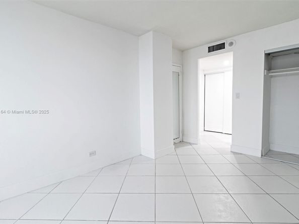 251 174th St 2012, Sunny Isles Beach FL 33160