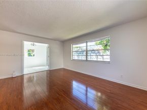 3821 NE 16th Ave, Oakland Park FL 33334
