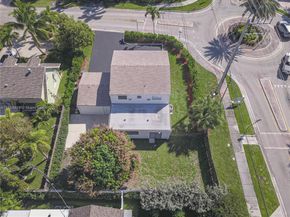 3821 NE 16th Ave, Oakland Park FL 33334