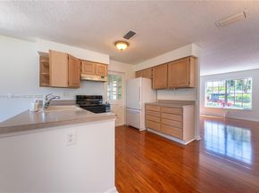 3821 NE 16th Ave, Oakland Park FL 33334