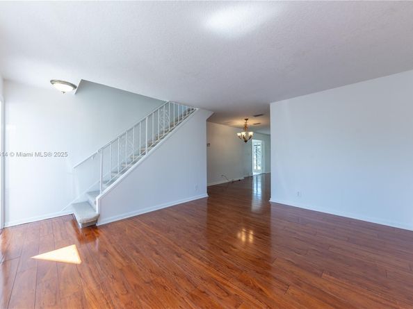 3821 NE 16th Ave, Oakland Park FL 33334