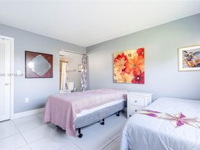 2811 N Pine Island Rd 109, Sunrise FL 33322