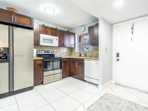 2811 N Pine Island Rd 109, Sunrise FL 33322
