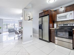 2811 N Pine Island Rd 109, Sunrise FL 33322
