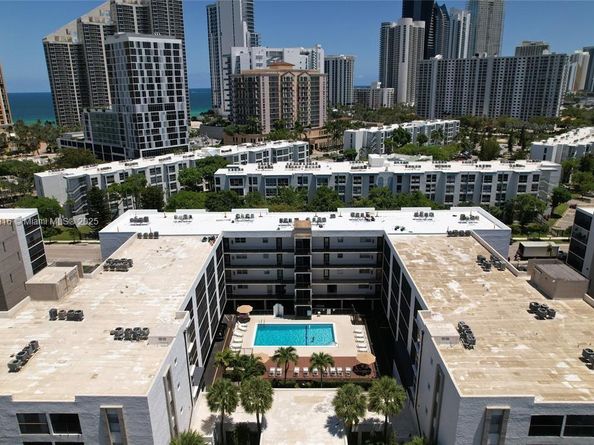 201 178th Dr 315, Sunny Isles Beach FL 33160