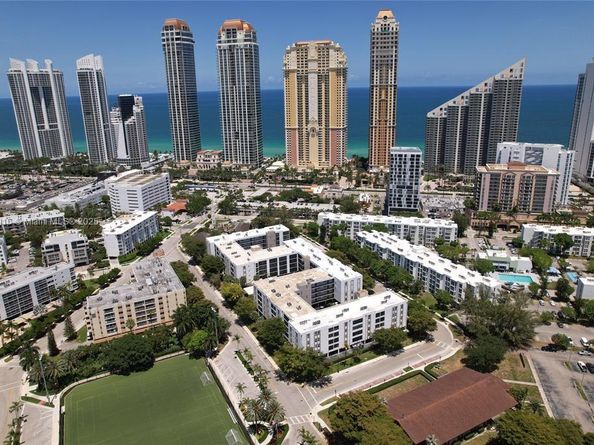 201 178th Dr 315, Sunny Isles Beach FL 33160