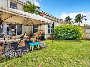 13174 NW 9th Ct, Pembroke Pines FL 33028