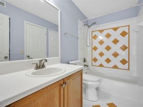 13174 NW 9th Ct, Pembroke Pines FL 33028