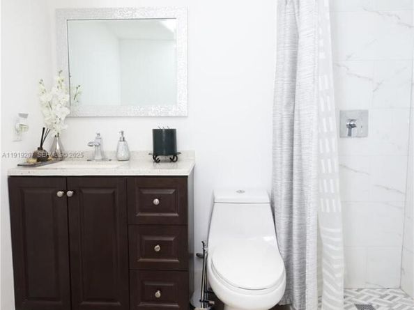 2635 W 67th Pl 1412, Hialeah FL 33016