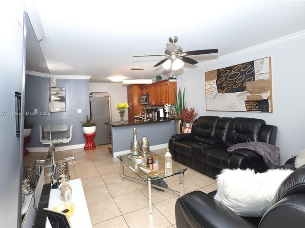 2635 W 67th Pl 1412, Hialeah FL 33016
