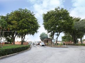 2635 W 67th Pl 1412, Hialeah FL 33016