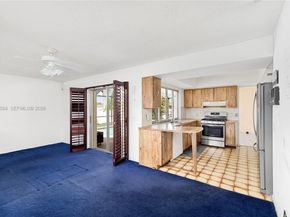 11500 NW 42nd St, Sunrise FL 33323