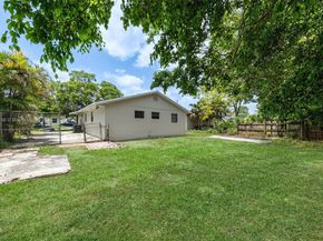 6359 SW 1st St, Margate FL 33068
