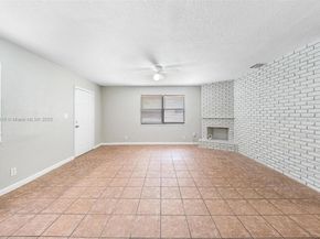 6359 SW 1st St, Margate FL 33068