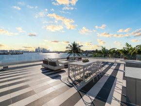 33 E Dilido Dr, Miami Beach FL 33139
